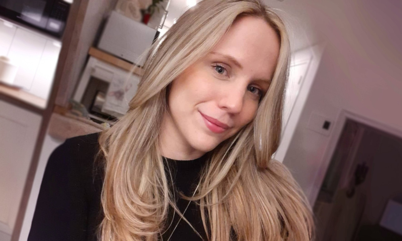 Hair style example 5 at Skizzers