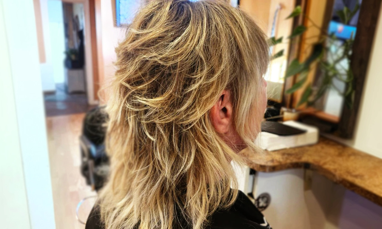 Hair style example 4 at Skizzers